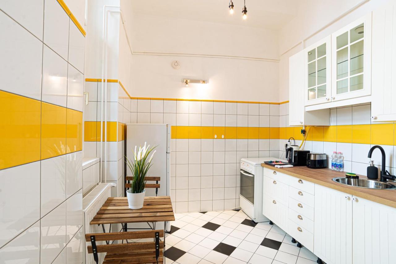 Terrace Vuvu - Apartment With Balcony In The Heart Of Budapest Exterior foto